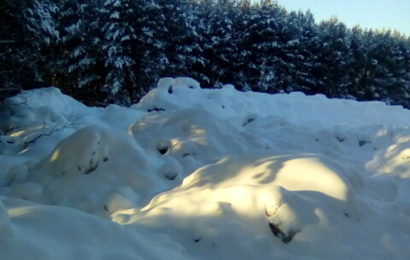 Мэрия складирует грязный снег рядом с берегом реки Чусовой?