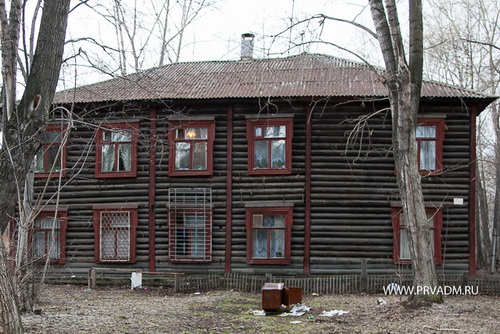 Вековой дом в Первомайке признан непригодным для проживания