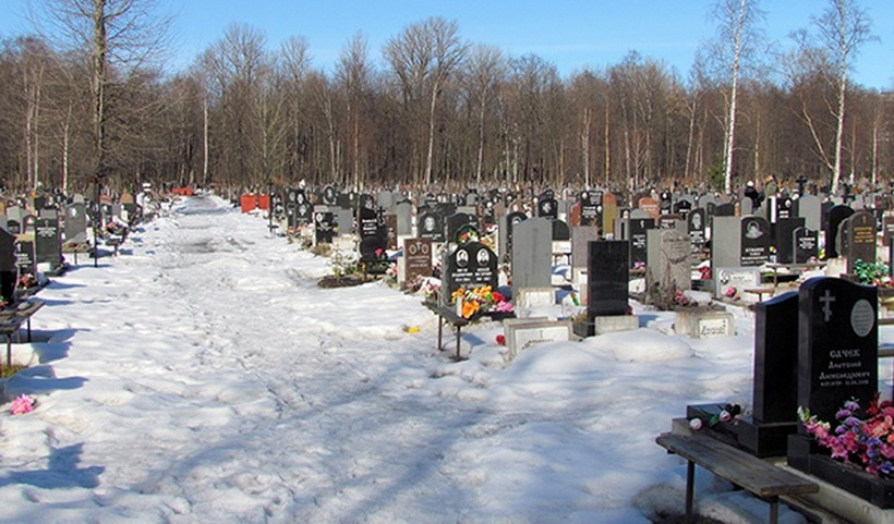 Мертвые сраму не имут: о кладбищах фашистов и красноармейцев в Первоуральске
