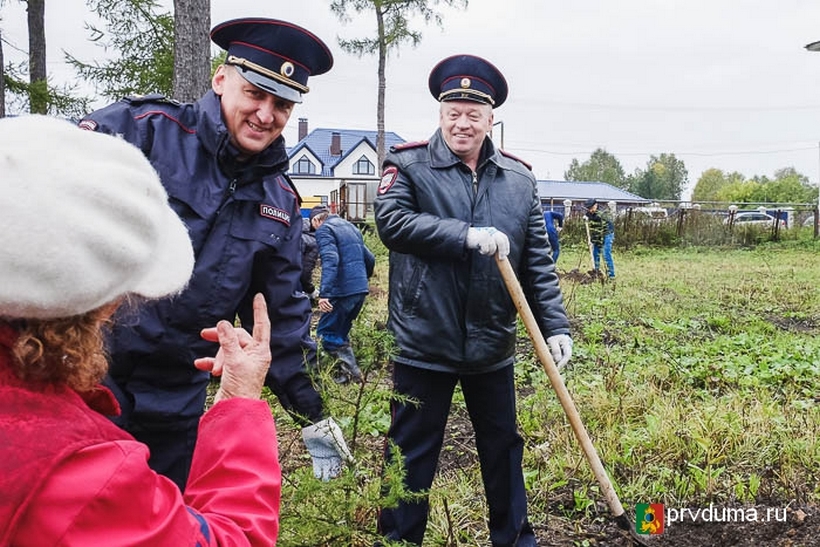 «Будем увольняться»: Полицейские ждут возвращения Грехова