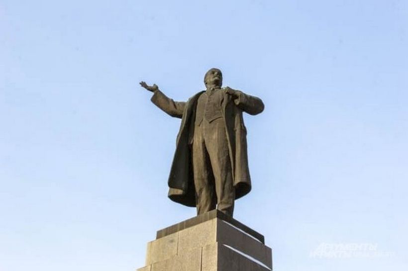 Свердловские власти посоветовали оставить в покое памятник Ленину в Ревде