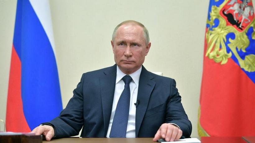 Путин объявил о продлении нерабочих дней до 30 апреля