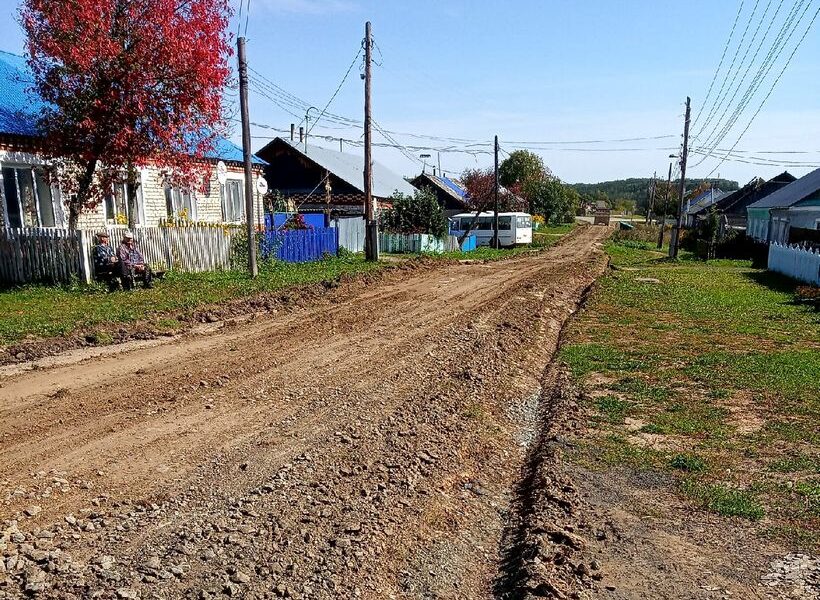 В Ачитском районе ремонтируют дороги