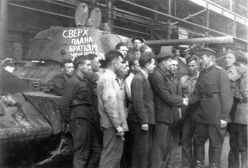81 год назад началось формирование танковой колонны «Новотрубник»